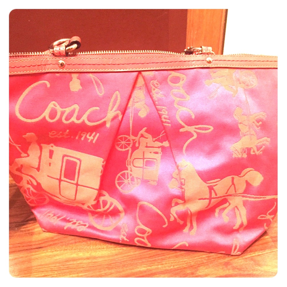 Medium Coach Tote